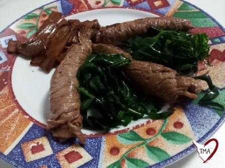 Involtini di manzo con germogli di soia e bambù
